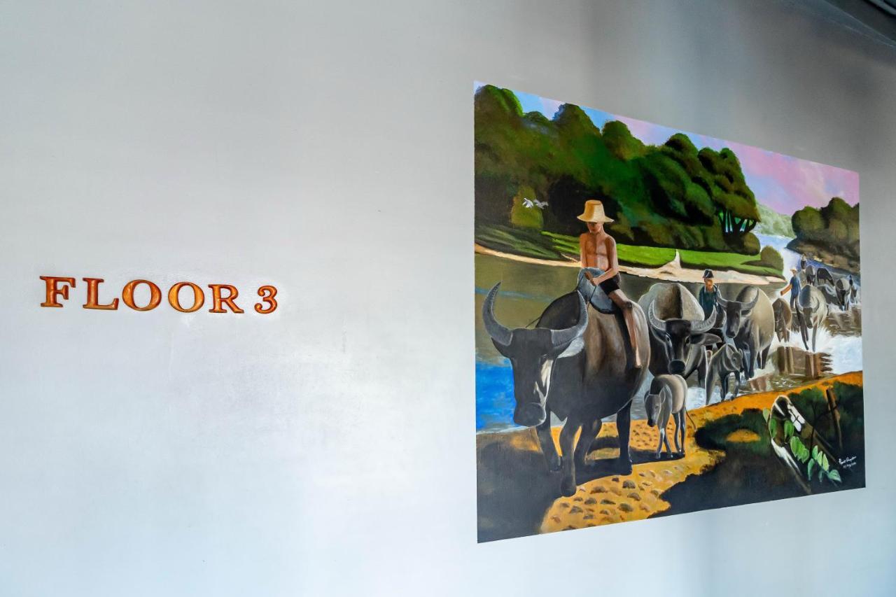 Thonglor Travellers Hostel And Cafe Bangkok Zewnętrze zdjęcie